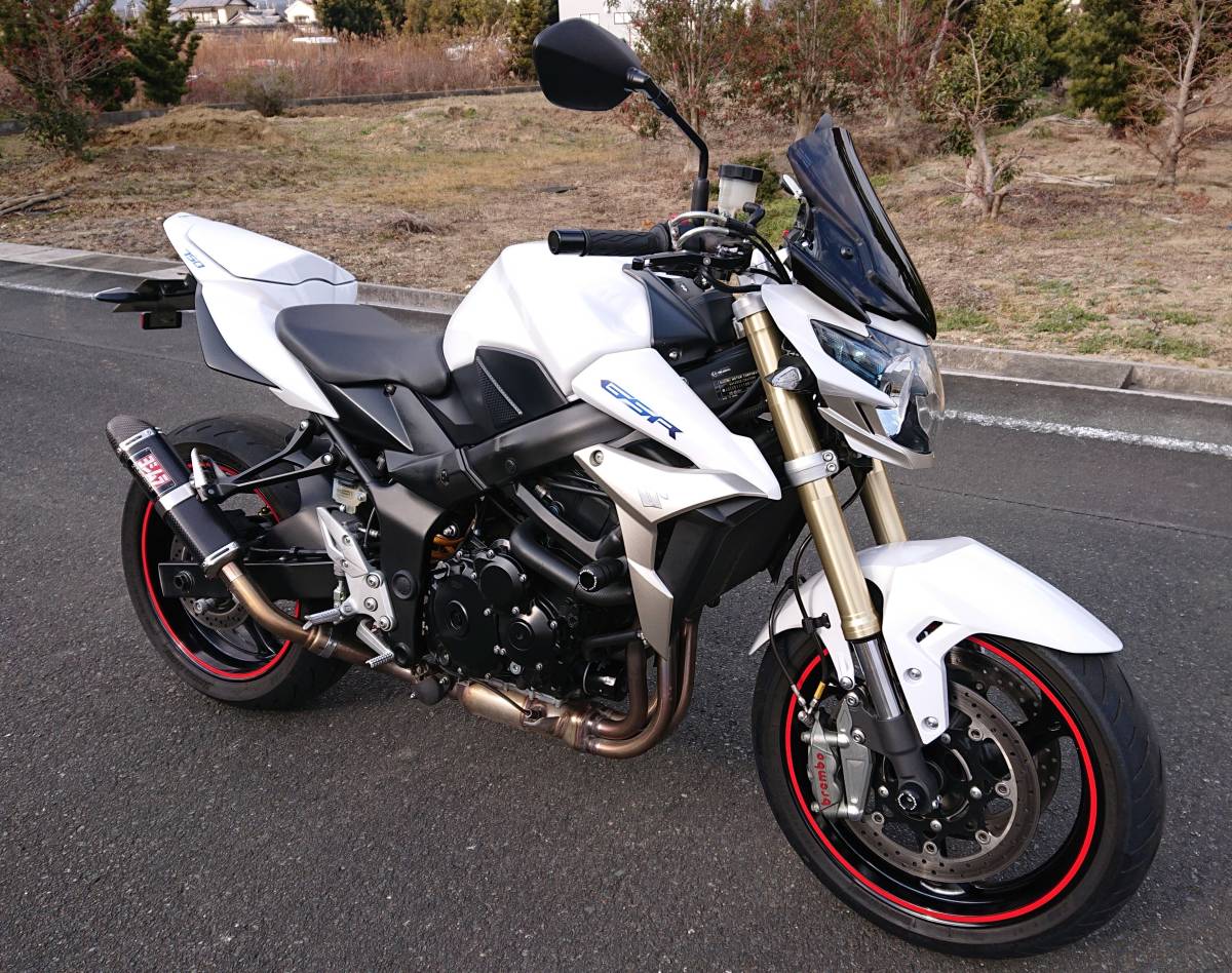☆再出品 SUZUKI GSR750/逆車/ブレンボ/オーリンズ/ワンオーナー/スピードリミッター無し/カスタム多数/無事故無転倒☆_3