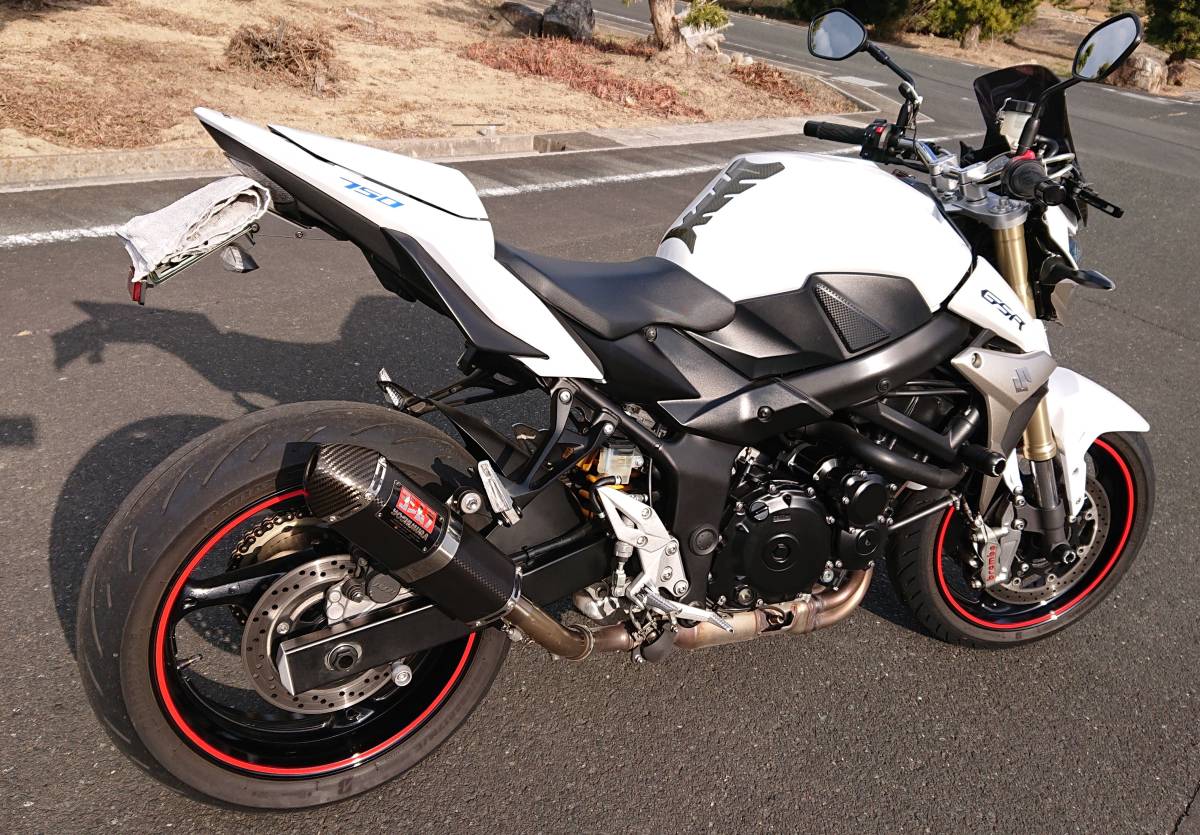 ☆再出品 SUZUKI GSR750/逆車/ブレンボ/オーリンズ/ワンオーナー/スピードリミッター無し/カスタム多数/無事故無転倒☆_4