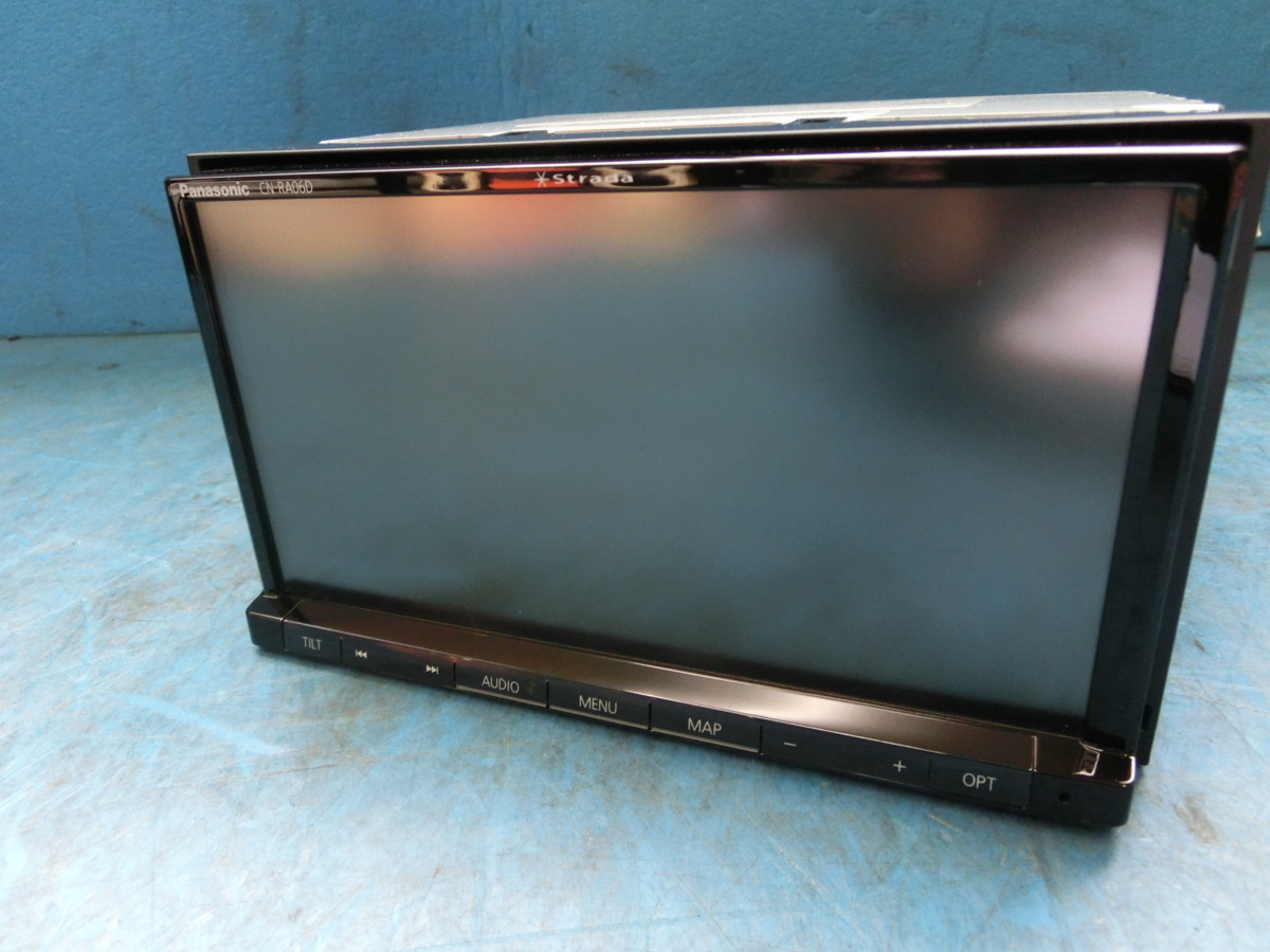 Panasonic CN-RE06D カーナビ 7インチ Panasonic CN-RE06D Strada
