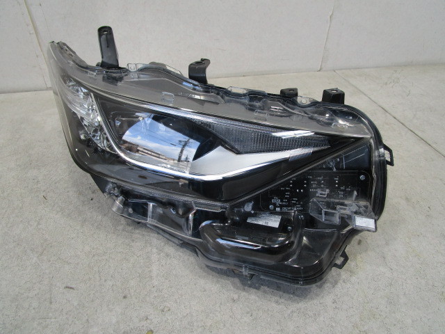 トヨタ オーリス NZE181H 純正 LED 右ヘッドライト ICHIKOH 12-600
