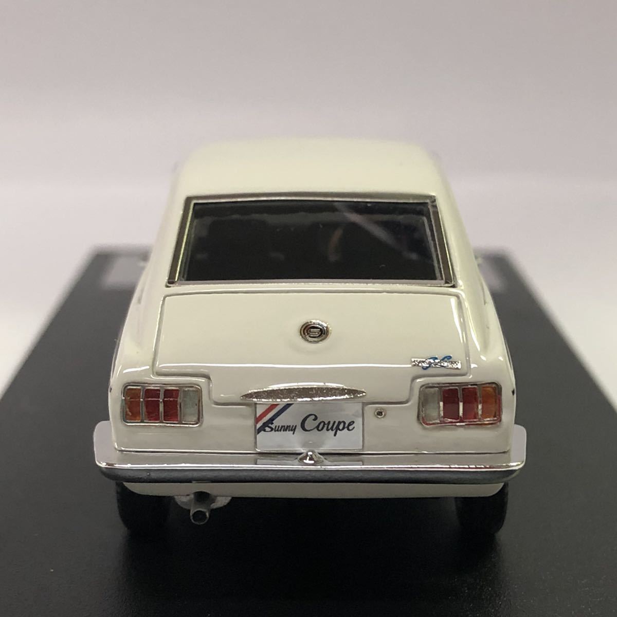 Hi-story サニークーペ１０００GL 1969サンシャインホワイト1/43 サニー クーペ 1⁄43 ニッサン ハイストーリー GL Hi-Story 日産 (1969