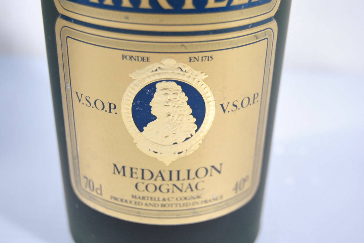 ☆未開栓 洋酒 MARTELL VSOP MEDAILLON マーテル メダイヨン 700ml 40