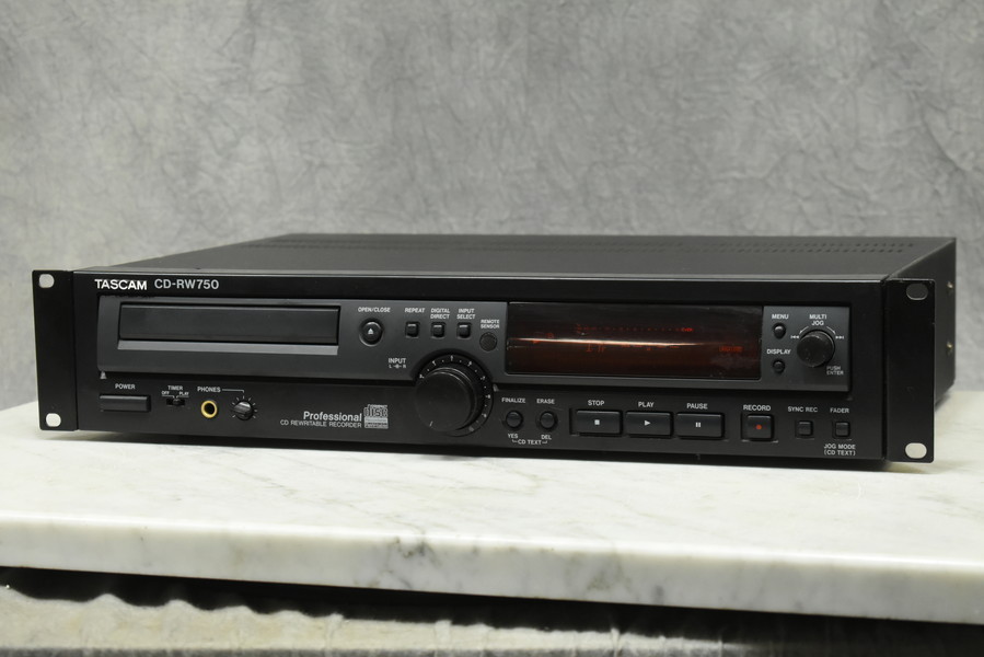 TASCAM CD-RW750 業務用CDレコーダー | CD Recorder & Player