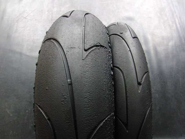 中古前後セット!ダンロップ◎D213 GP PRO2. 120/70ZR17. 180/60ZR17. DX728:21074