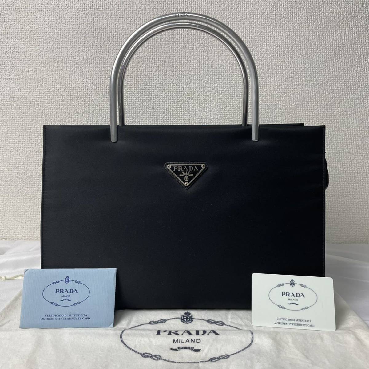 ☆１円スタート☆ 最高級 希少 極美品 PRADA プラダ 三角プレート