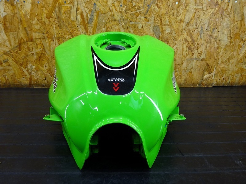 【驚きの破格値，人気】 【210625】Ninja250(EX250L-003)◇ 燃料タンク ガソリンタンク フューエルタンク 【NINJA ニンジャ ABS付