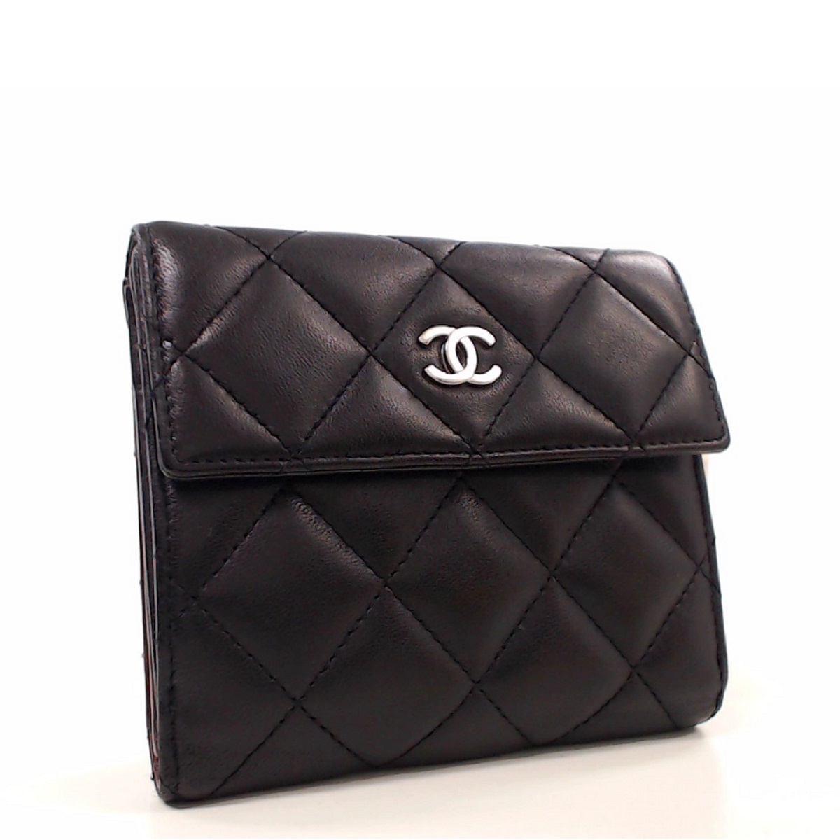 マトラッセ シャネル ラムスキン CHANEL 二つ折り財布 1円スタート