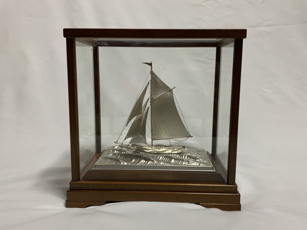 純銀製 帆船置物 STERLING SILVER ガラスケース　シルバー 純銀製 帆船 船 ヨット 模型船 ガラスケース シルバー 銀細工 置物
