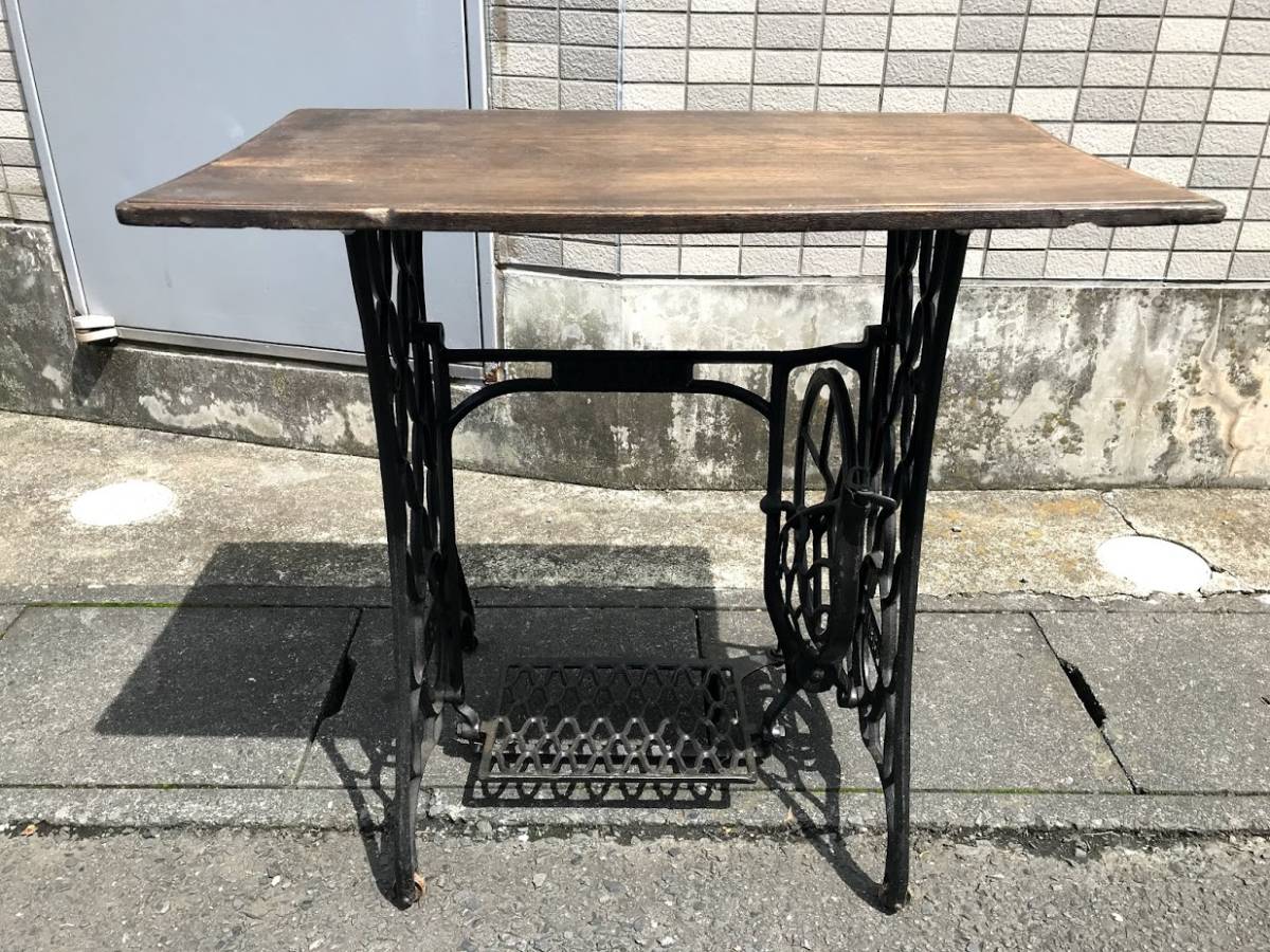 稀少/ビンテージ/イギリス製/REIKO/ミシン脚/網目脚/テーブル/店舗什器 稀少/ビンテージ/イギリス製/REIKO/ミシン脚/網目脚/テーブル/店舗什器