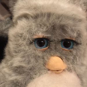 ファービー2 グレーグリーンアイドイツ語版