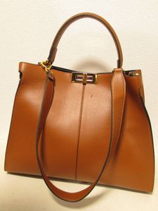 FENDI ピーカブーのYahoo!オークション(旧ヤフオク!)の相場・価格を 