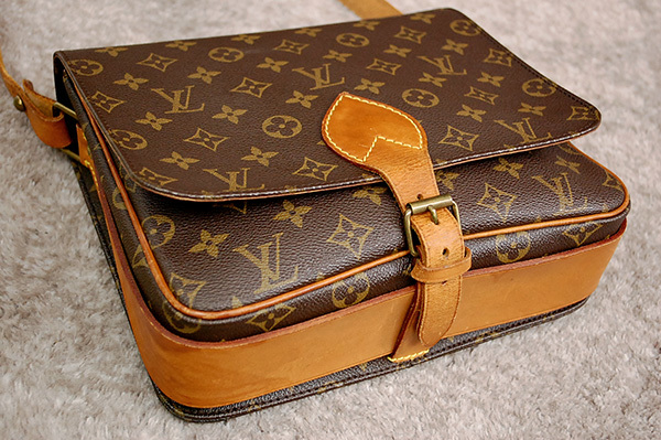 ☆正規品 定価¥101,000 美品 ルイヴィトン LOUIS VUITTON ☆正規品 定価¥101,000 美品 ルイヴィトン LOUIS VUITTON