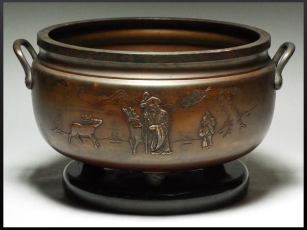 【静岡】706R 黄銅製 台付き 火鉢 手焙り 老人鹿の図 約4.7kg