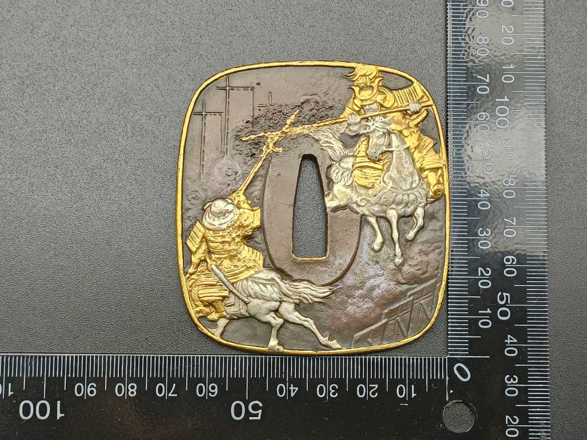 美術品・アンティーク・コレクション 銅鍔 細工 短刀鍔 鐔 つば 時代物