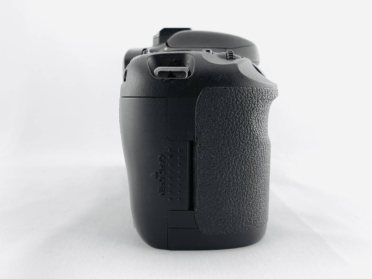 Canon デジタル一眼レフカメラ EOS 7D ボディ EOS7D ☆外観特上級