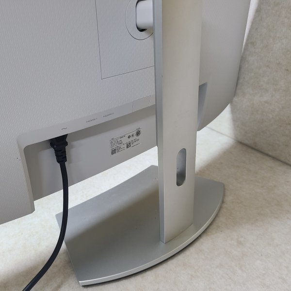 DELL S3221QS 31.5インチ 曲面モニター 液晶不良 ジャンク 【公式通販】