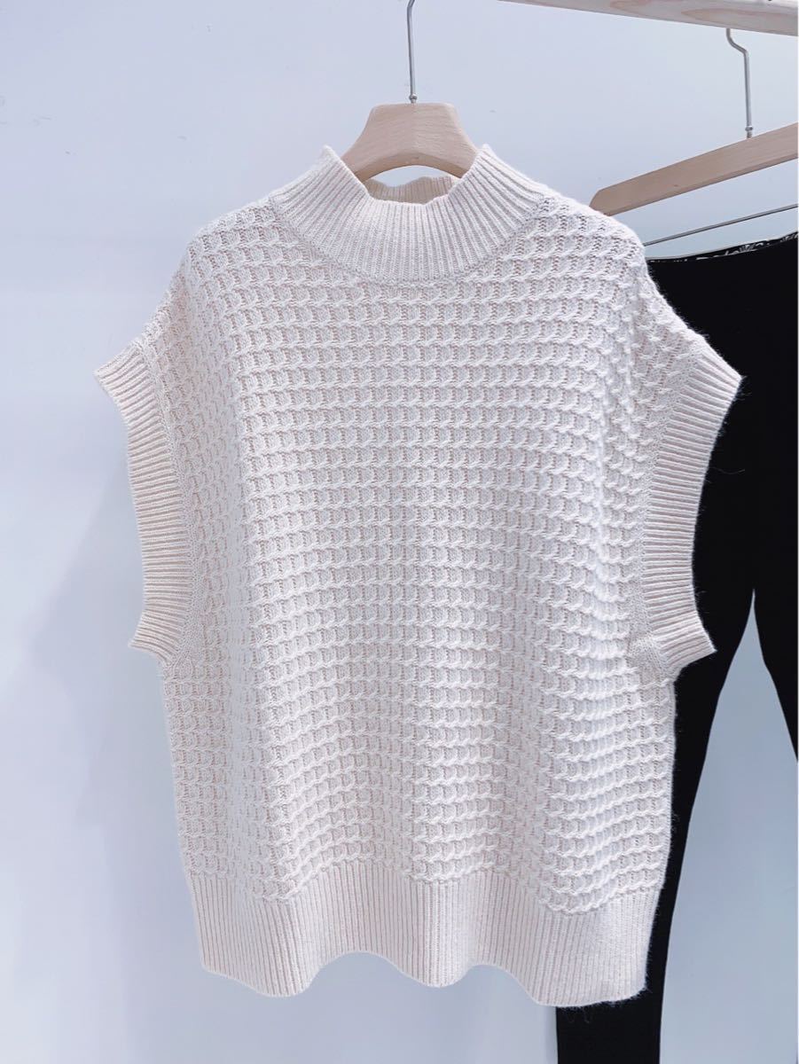 レディース　ニットベスト トップス ウール　カシミヤ入り