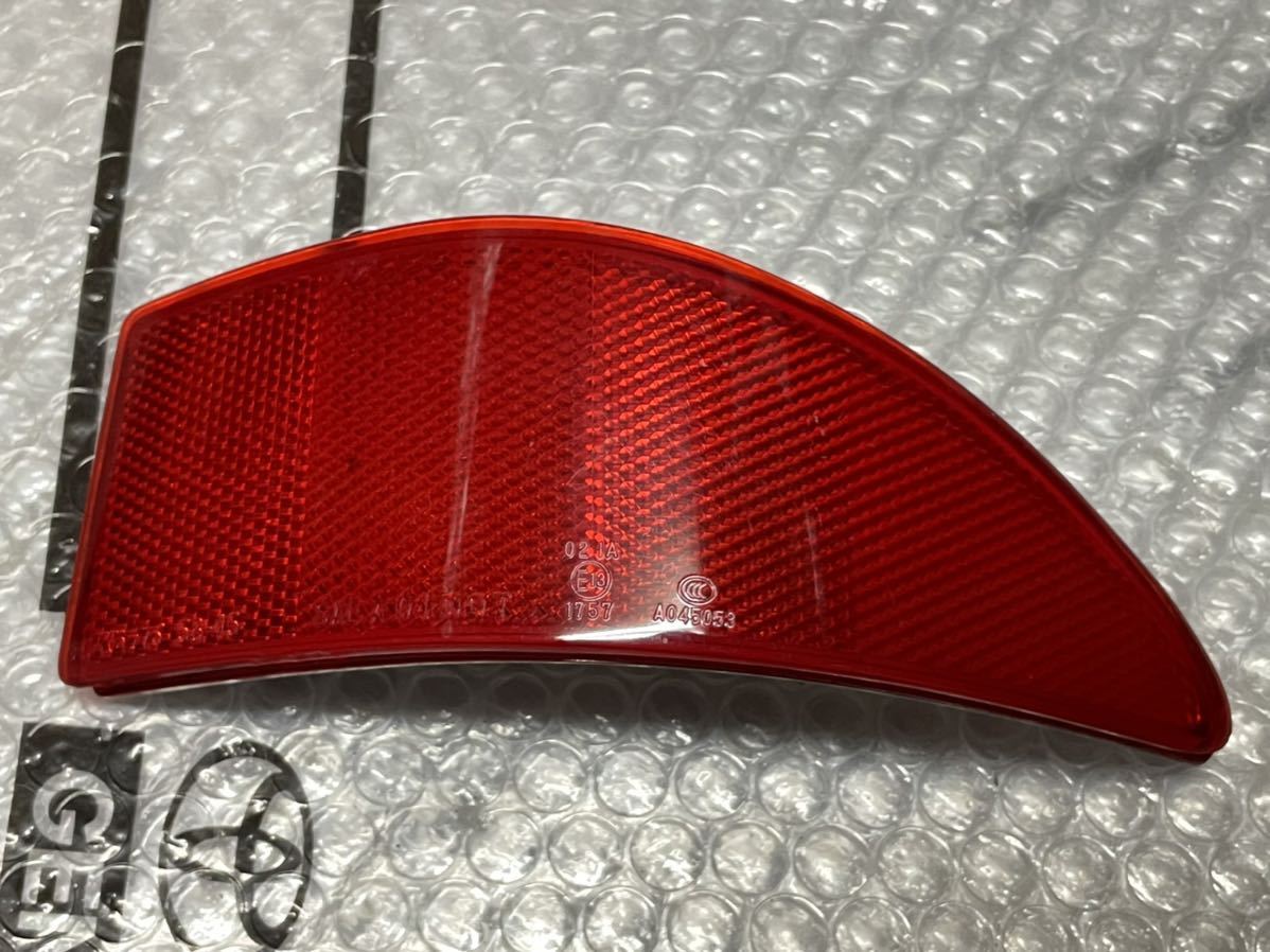 ★美品★ 純正 LEXUS レクサス IS GSE20 中期 リフレクター IS250 IS350 リア 反射板 左右セット KOITO 53-45 ＩＳ型式：DBA-GSE20（レクサス）のクルマカタログ｜中古車の ＩＳ GSE20の中古車を探すならグーネット サイドスポイラーの通販 gse20 中期