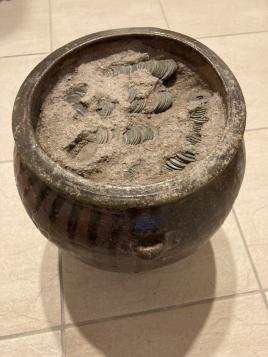 中国渡来銭入り小壺　約18.5キロ。　中国銭　明銭　永楽通宝　室町時代の古銭　日明貿易　宋銭　考古学　骨董品　まとめ　大量　貴重