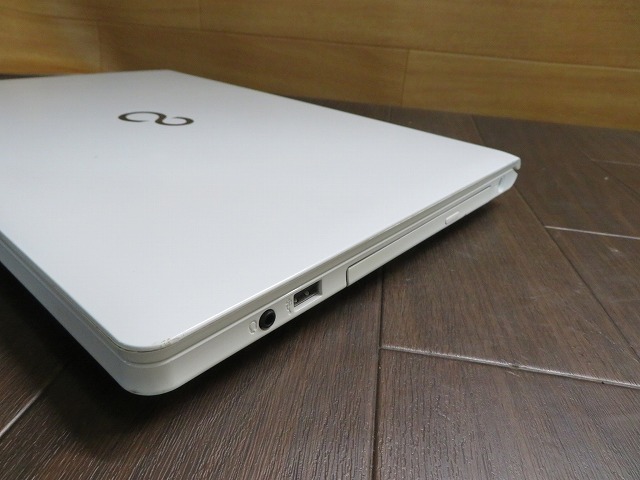 K☆富士通 Fujitsu LIFE BOOK AH30/X FMVA30XW ノートパソコン 中古