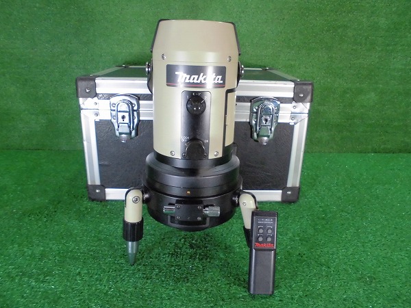 b69＜マキタ＞レーザー墨出し器 ＳＫ３０３