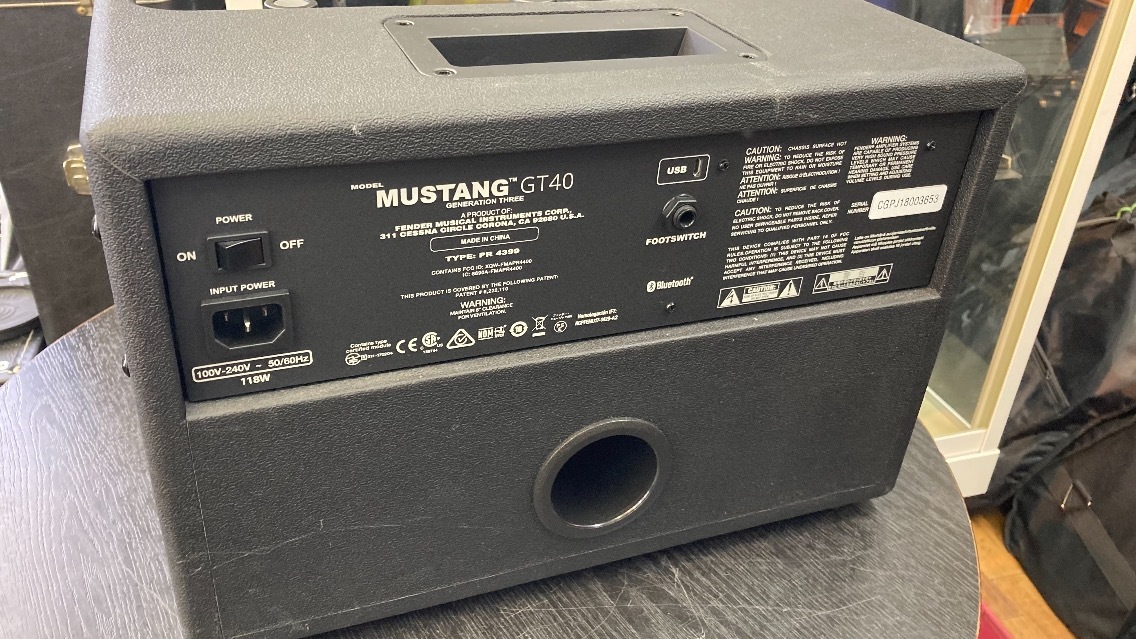 u46956 Fender[MUSTANG GT40] 中古 エレキアンプ 動作ok(フェンダー 