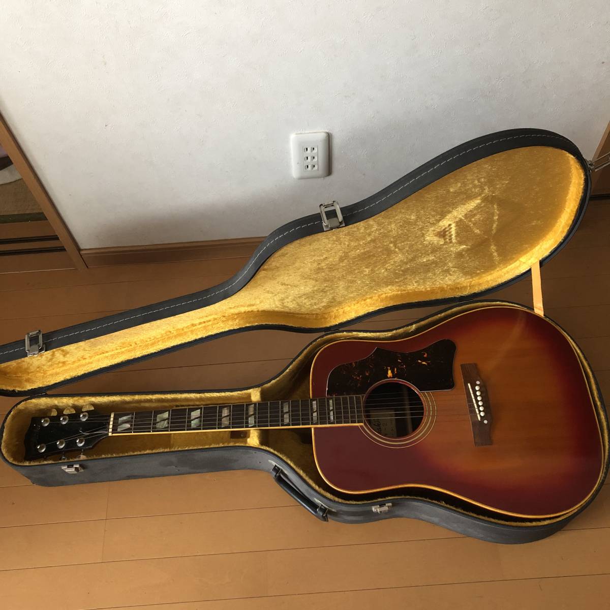 楽器、器材 ♪ヴィンテージ アコースティックギター Chaki 茶木 W-60 楽器、器材 ♪ヴィンテージ アコースティックギター Chaki 茶木 W-60