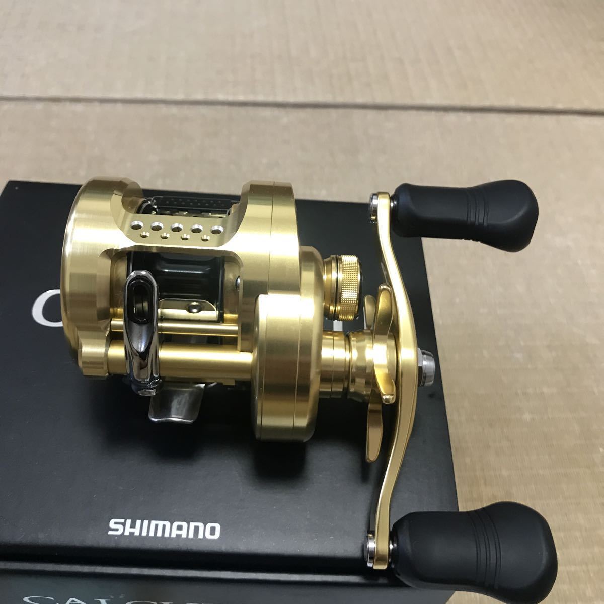 18カルカッタコンクエスト 301 シマノ カルカッタコンクエストSHIMANO