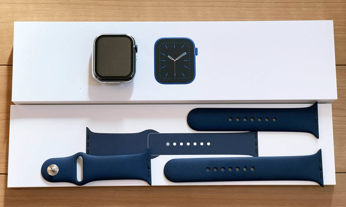 AppleWatch Series 6 44mm ブルーアルミニウムケース/ディープネイビースポーツバンド M00J3J/A 美品