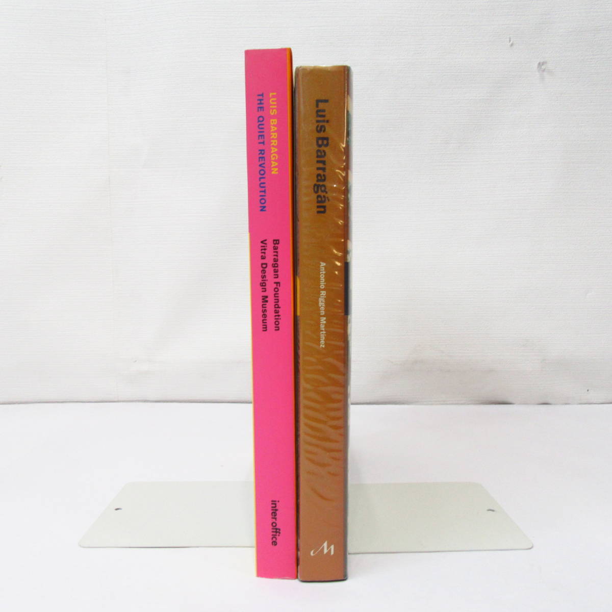 ルイス・バラガン 静かなる革命 シュリンク付き 新品 LUIS BARRAGAN