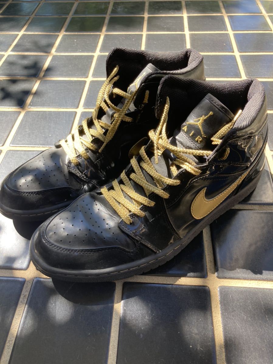 正規品，HOT NIKE AIR JORDAN 1 RETRO BLACK METALLIC GOLD 30.5cm ナイキ エア ジョーダン ゴールド ブラック 2003年製(30.0cm以上)｜売買されたオークション情報、yahooの商品情報をアーカイブ公開 - オークファン 30.0cm以上