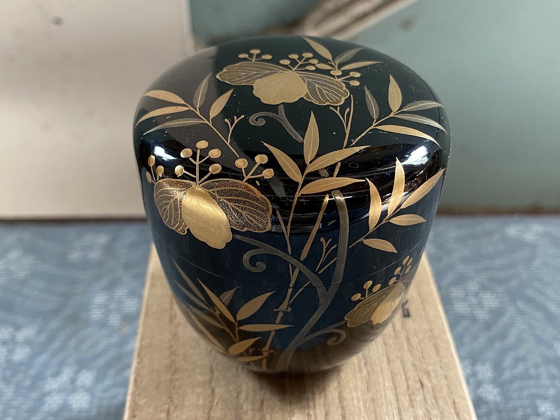 古美味塚本規義作 菊桐蒔絵平棗 茶道具 保証品 N0uL