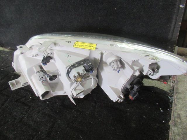 カローラアクシオ 右ヘッドランプASSY DBA-NZE141 トヨタ 右 DBA