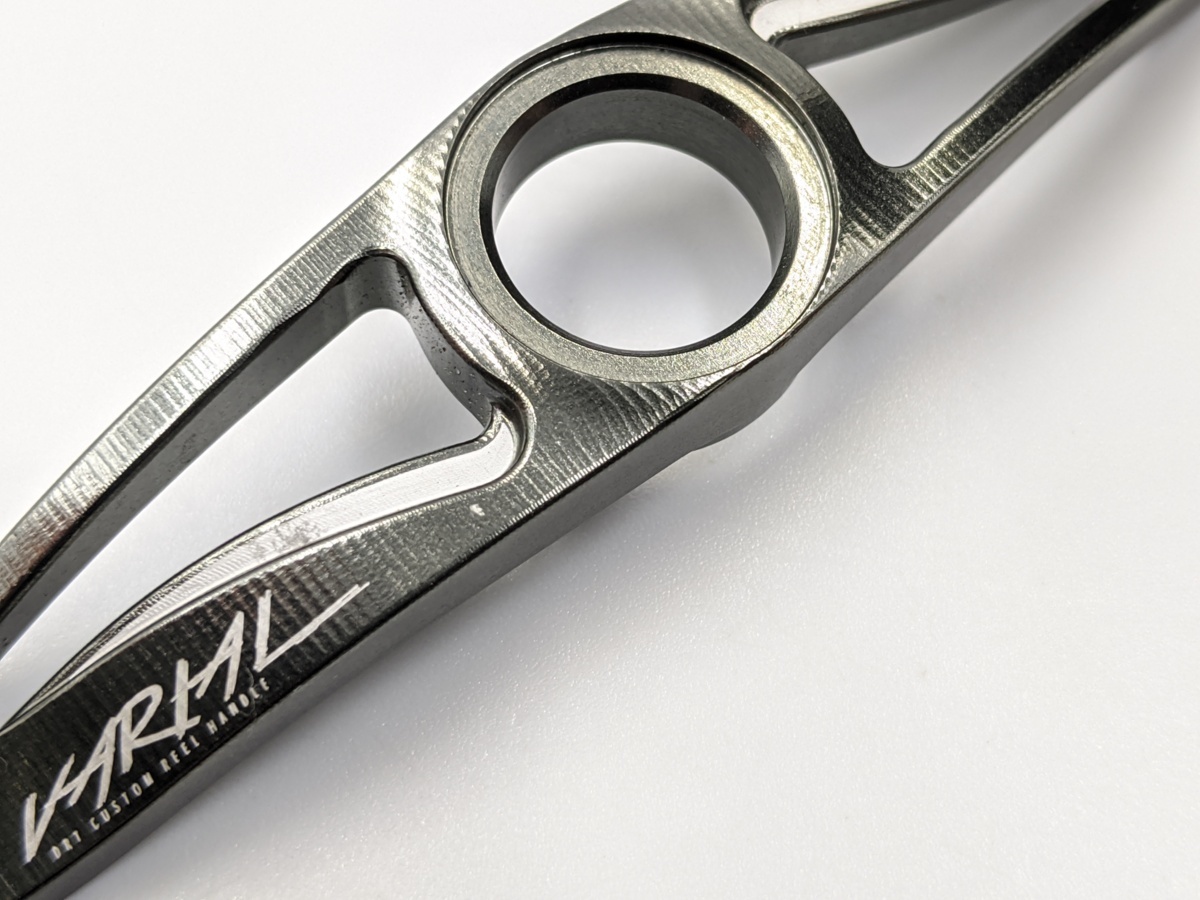 DRT VARIAL p.c.d 87 シルバー・ガンメタ・ブラック バリアル DRT