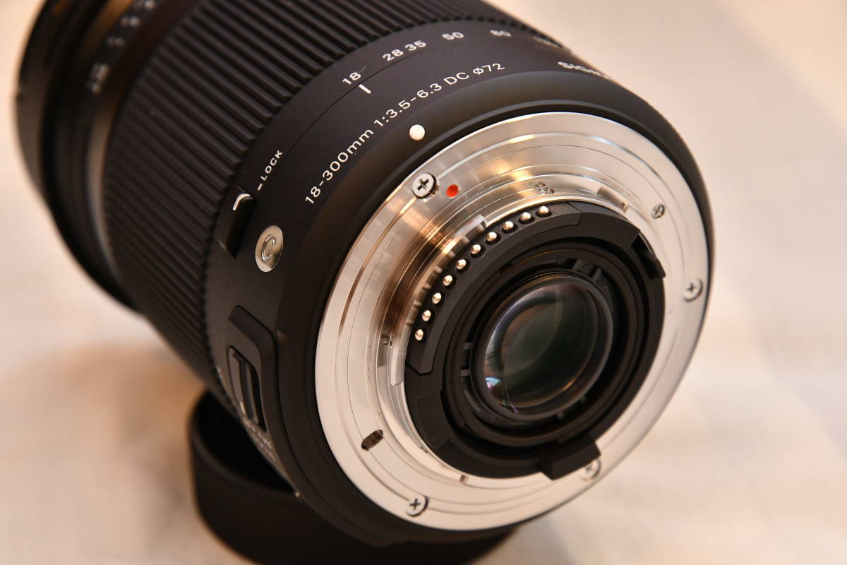 取扱 店 銀座 【新同品、保証(2022.9迄)】 SIGMA(シグマ)18-300mm F3.5