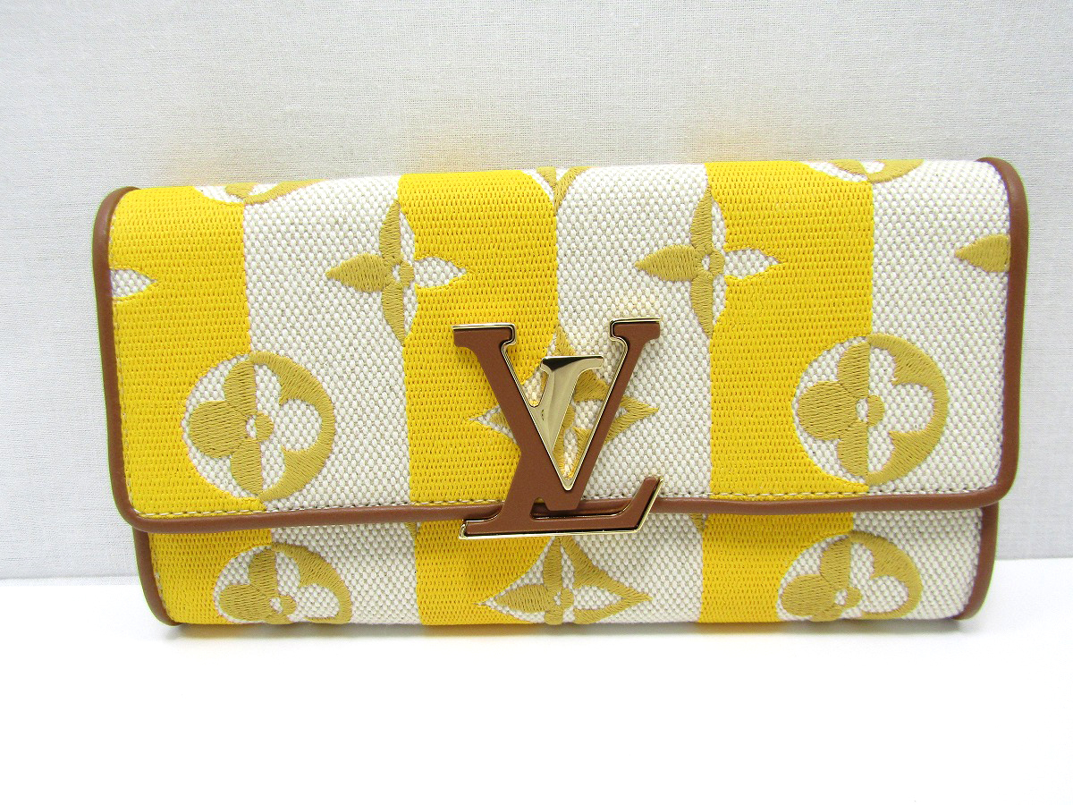LOUIS VUITTON ルイヴィトン トランプ　イエロー　未使用 ♪売り切り 大特価 未使用品 LOUISVUITTON ルイヴィトン