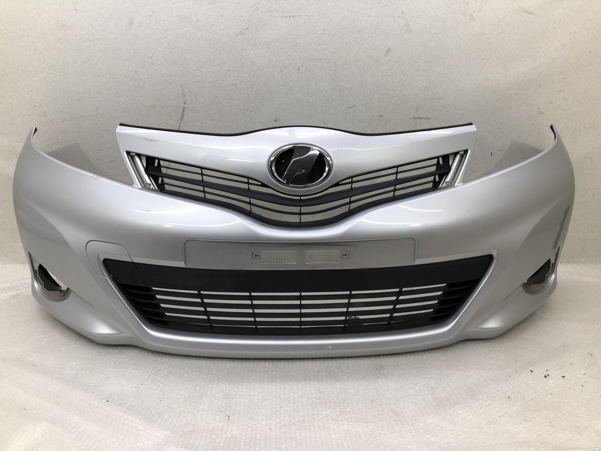 KSP130/NSP130/NSP135/NCP131 前期 ヴィッツ 純正 フロントバンパー