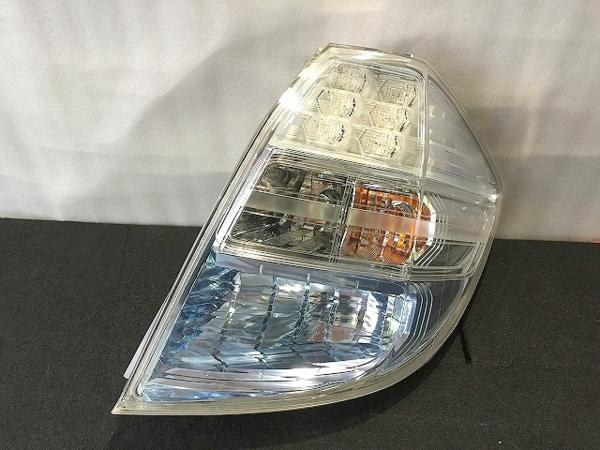 ◇GP1 フィットハイブリッド 純正 右テールランプ◇