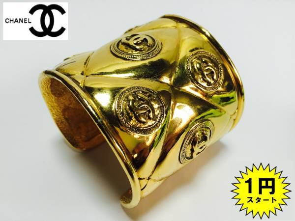 １円～！シャネル★極太バングル★マトラッセ模様★ブレスレット