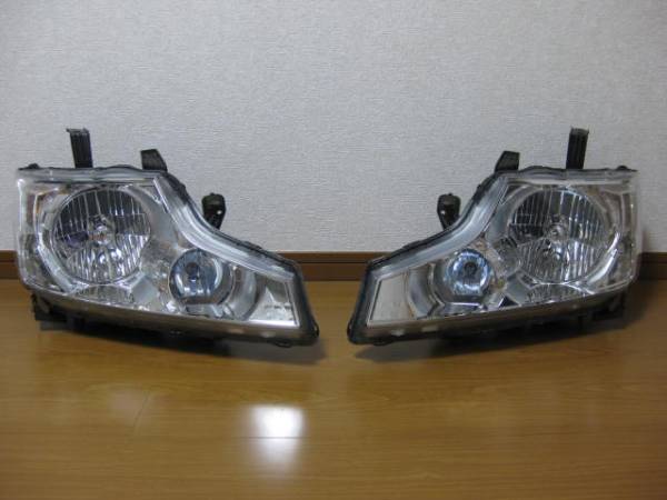 RK5 ステップワゴンスパーダ ヘッドライト 左右セット 美品