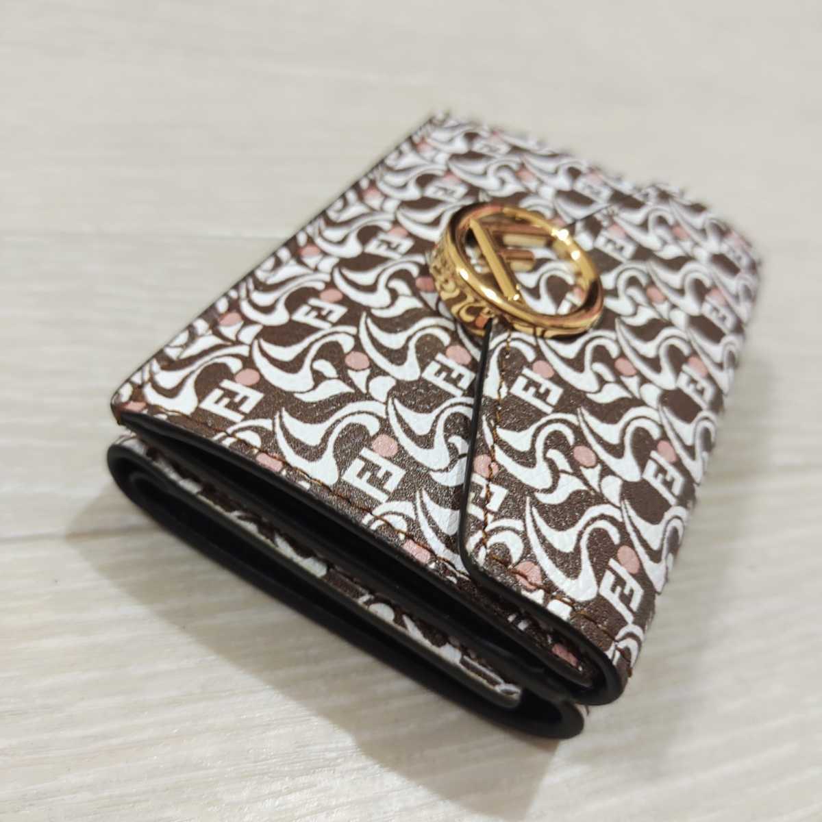 【美品】FENDI エフイズ フェンディ ミニ財布 三つ折り財布 袋 箱付き エフイズ フェンディ 三つ折り財布 3つ折り財布 フエンディ 三つ折