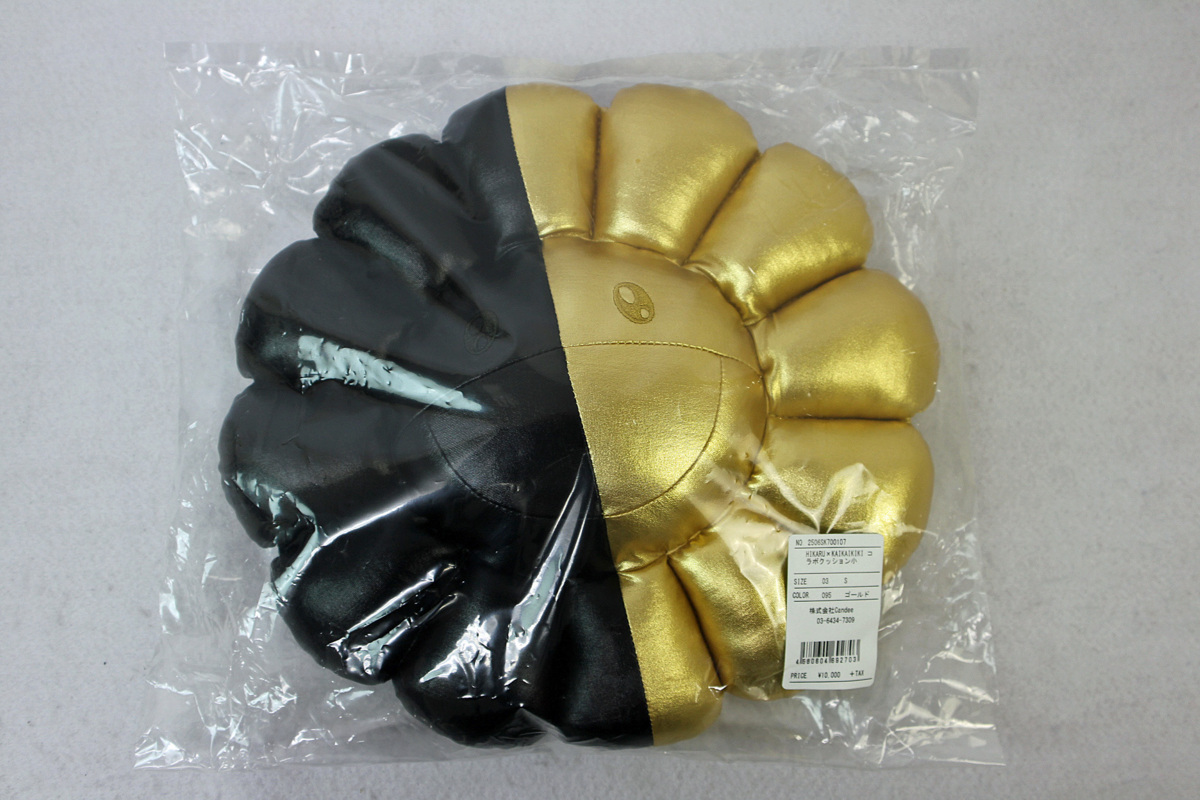  ヒカル &times; 村上隆 コラボ お花クッション Sサイズ(円形)｜売買されたオークション情報、yahooの商品情報をアーカイブ公開 - オークファン 一般