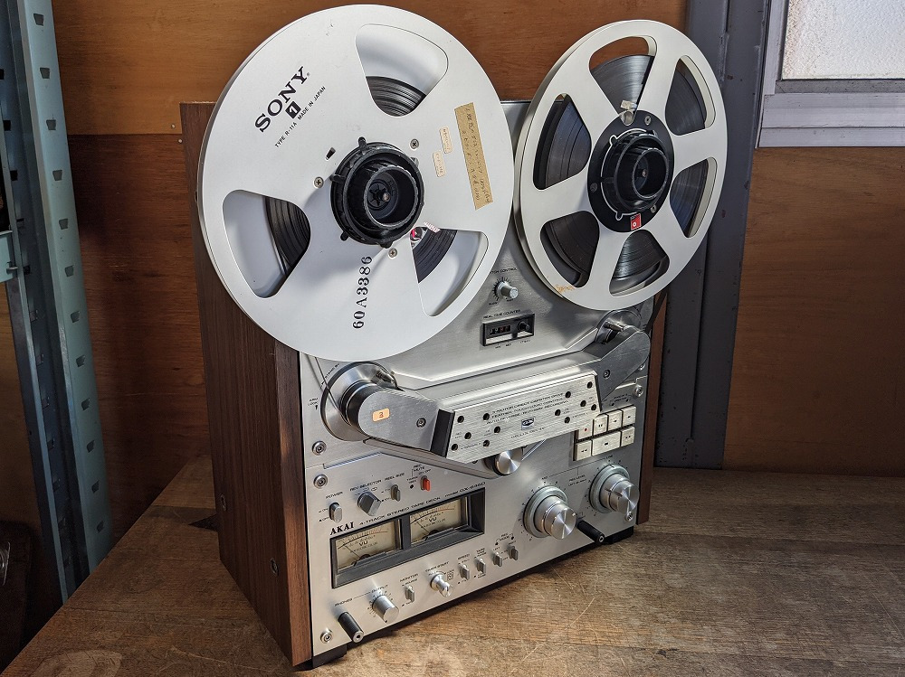 ジャンク品 AKAI GX-635D 4-TRACK オープンリールデッキ 通電のみ確認