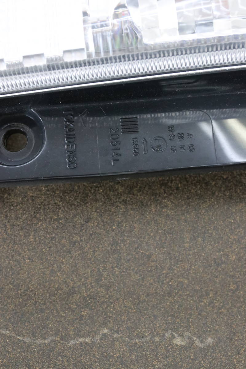 テールランプ 20514L L575S ムーヴコンテ用 キレイ 左 ムーヴコンテ