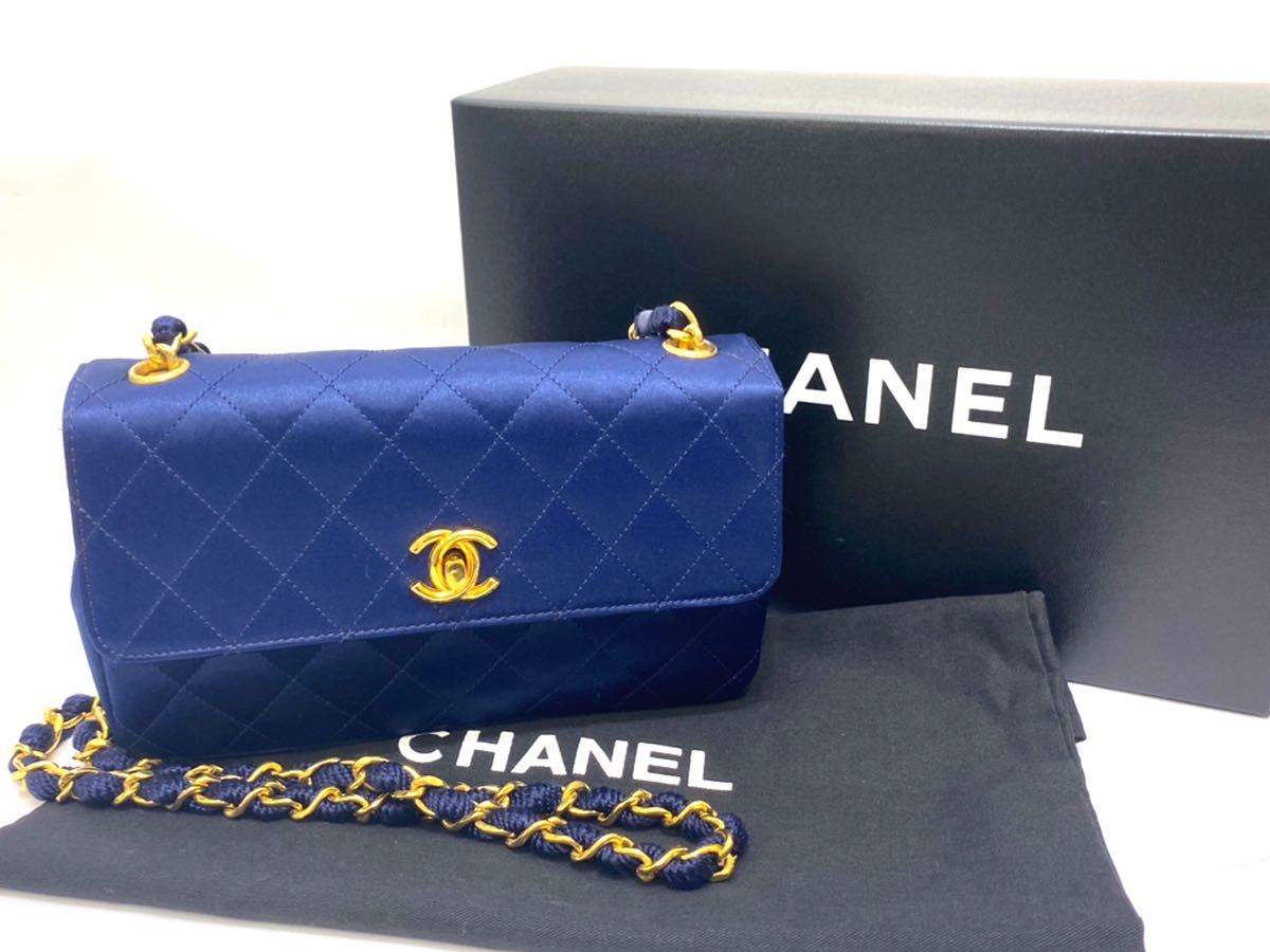 レア！美品！CHANEL シャネルターンロックサテンミニマトラッセ 
