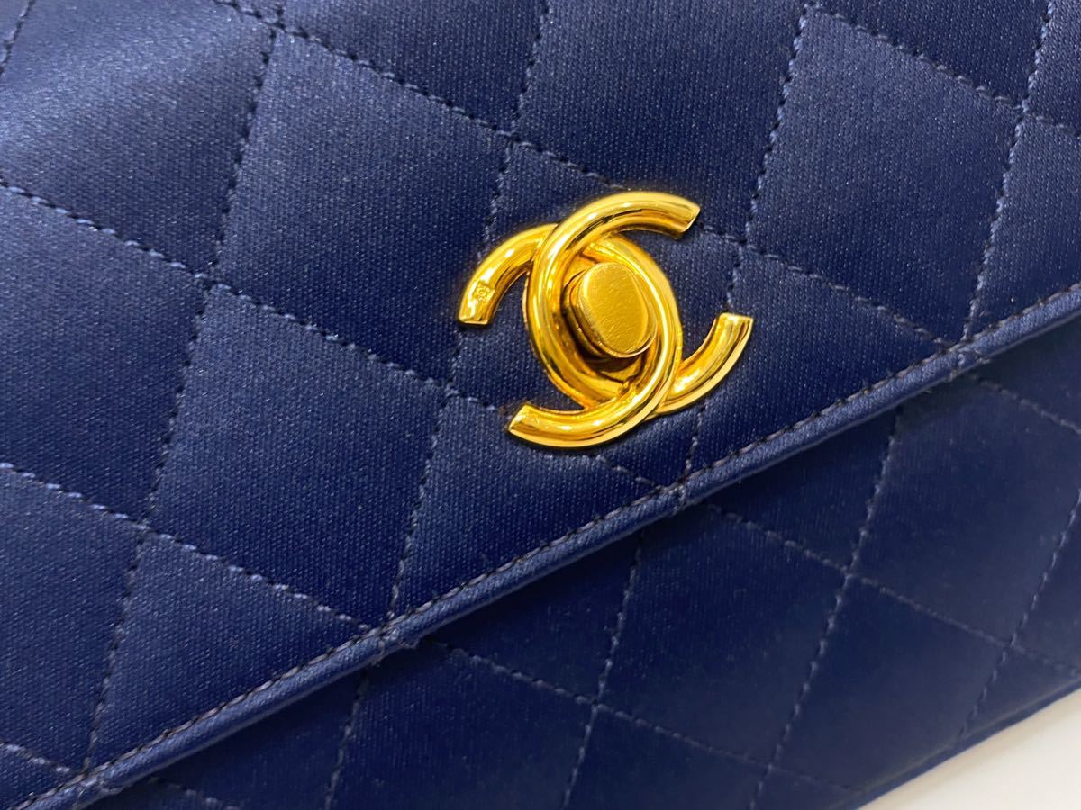 レア！美品！CHANEL シャネルターンロックサテンミニマトラッセ 