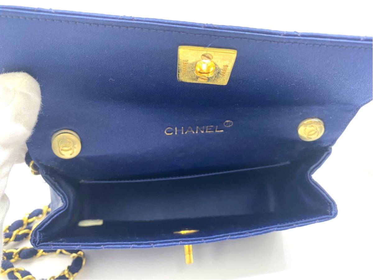 レア！美品！CHANEL シャネルターンロックサテンミニマトラッセ 