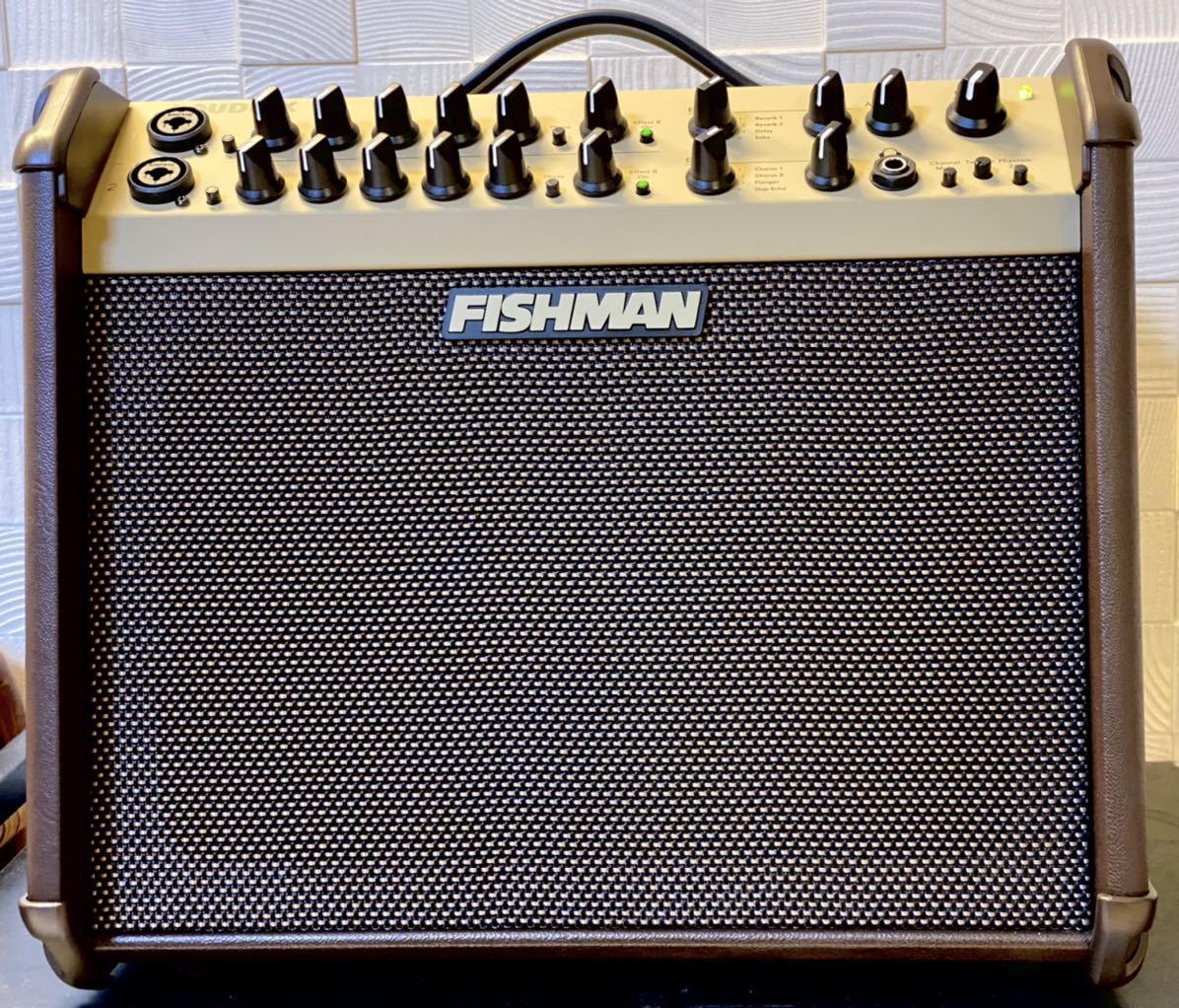 FISHMAN LOUDBOX 120w アコースティックギター アンプ 新同美品保証約1年残