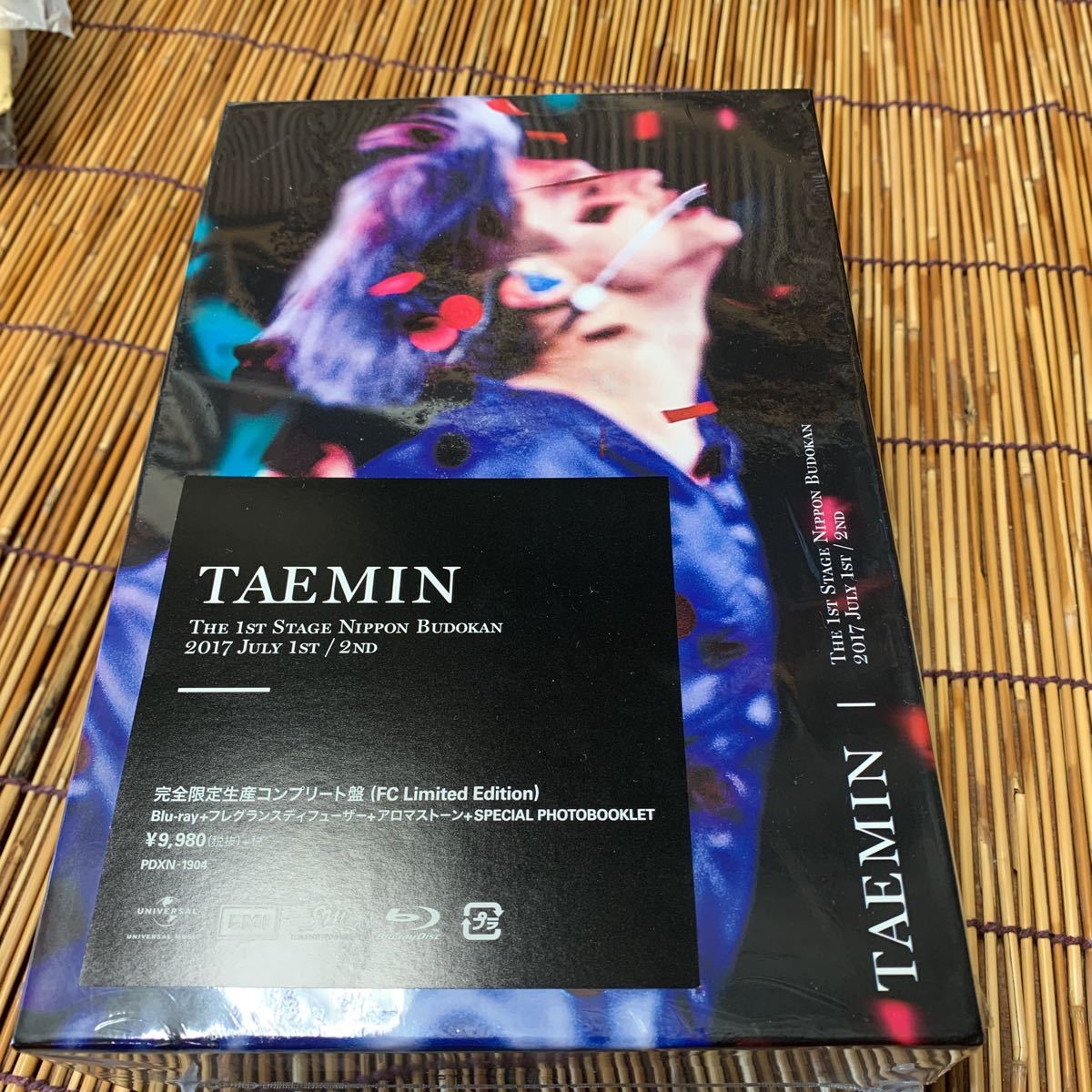 新品，正規品 TAEMIN The 1st Stage Nippon Budoukan 2017 July 1st/2nd 完全限定生産コンプリート盤 ブルーレイ テミン 武道館 ソロコン(SHINee)｜売買されたオークション情報、yahooの商品情報をアーカイブ公開 - オークフ SHINee
