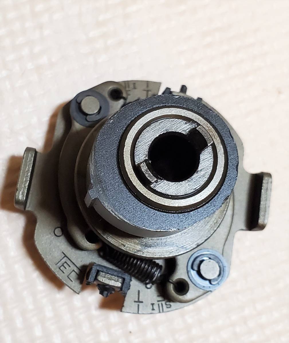 HONDA CB900F 取り外し 純正 スパークアドバンサー ガバナ (ホンダ CB バイク 部品 パーツ ガバナー 438)_1